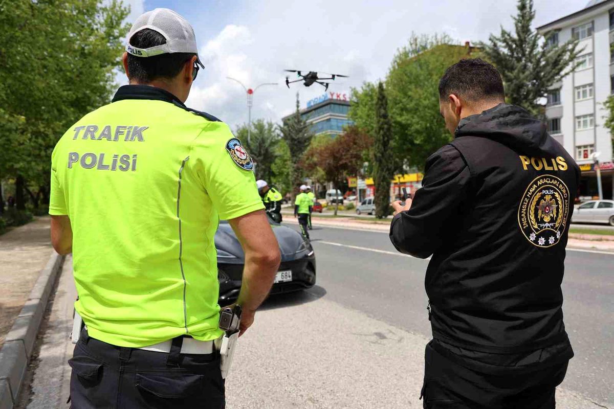 Elazığ\'da Dronlu Trafik Denetimi