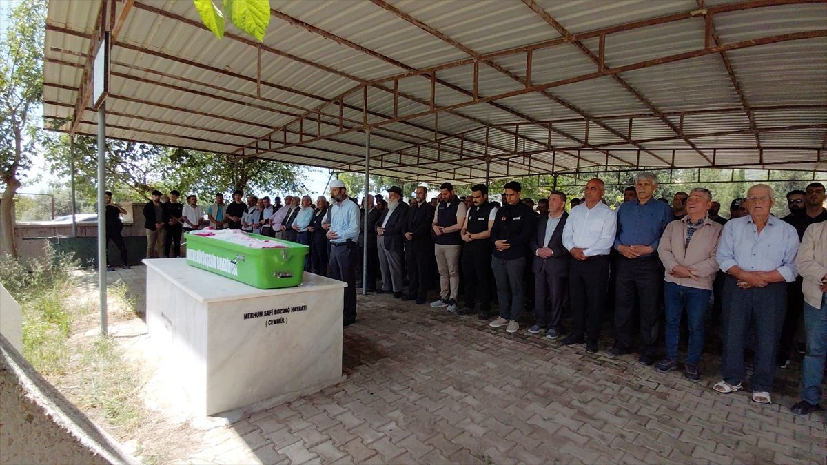 Hatay\'da Sel Faciası: Deniz Hoşgel Toprağa Verildi
