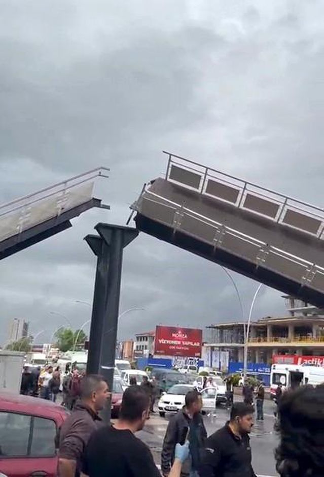 Ankara'da Kamyon Kazası: 3 Yaralı