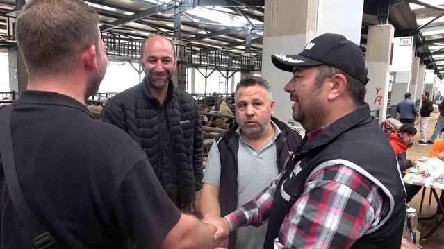 Bursa'da Kurban Pazarında Sahte Para Eğitimi