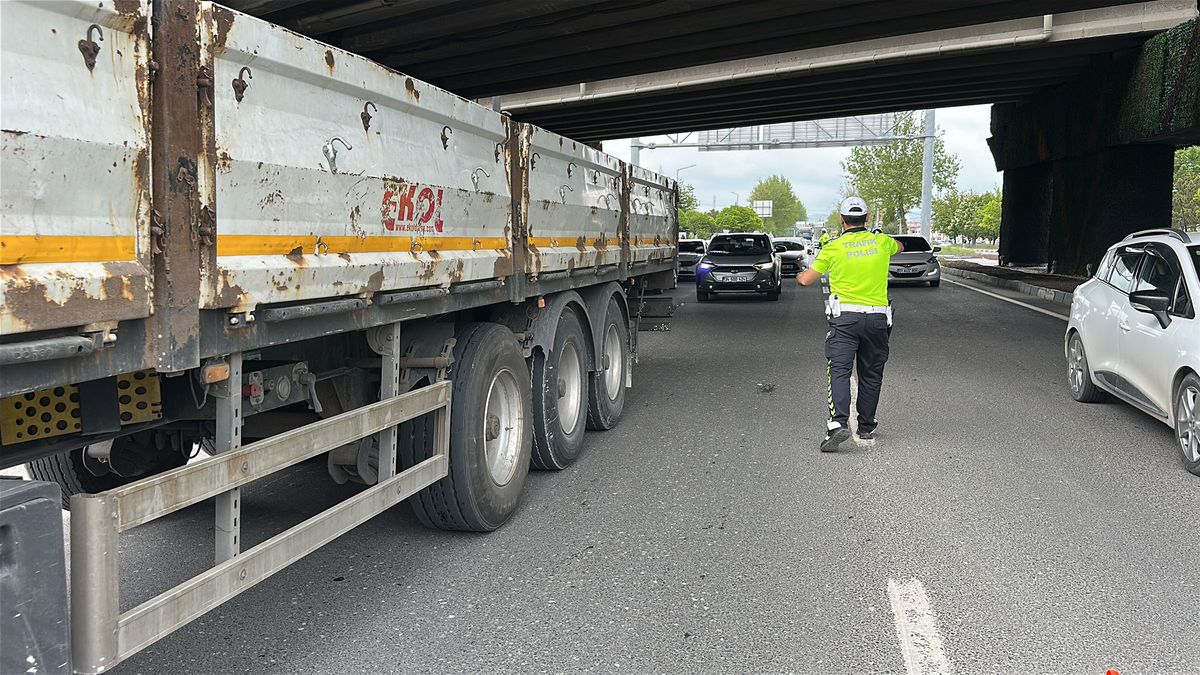 Kütahya\'da Kurban Bayramı Trafik Yoğunluğu