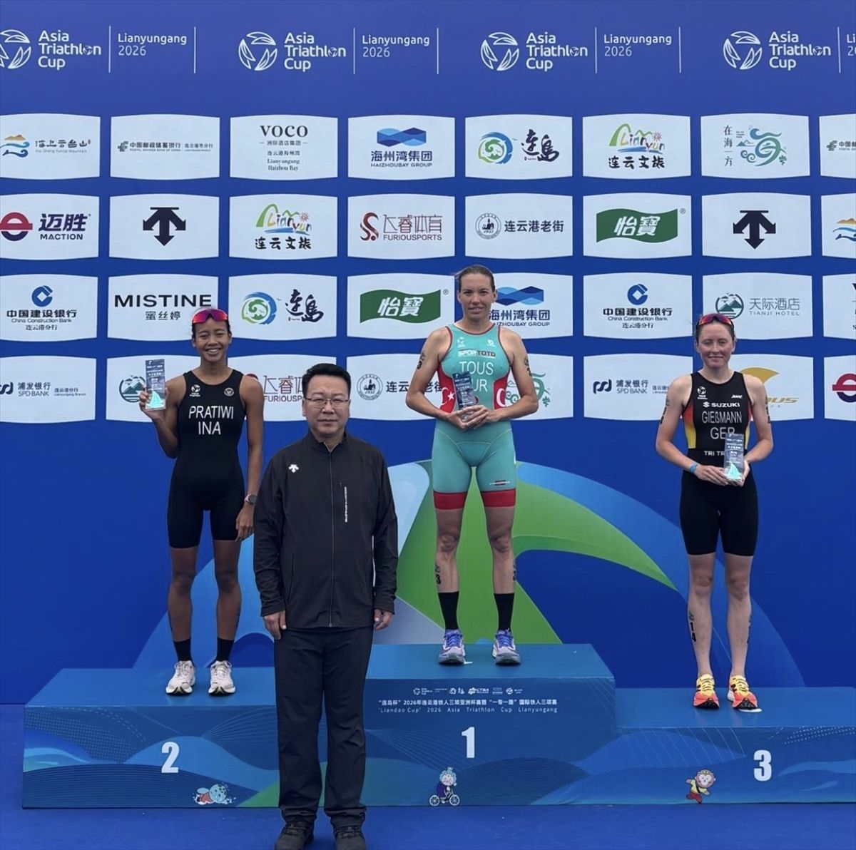 Sinem Tous Servera Asya Triatlon Kupası\'nda Şampiyon