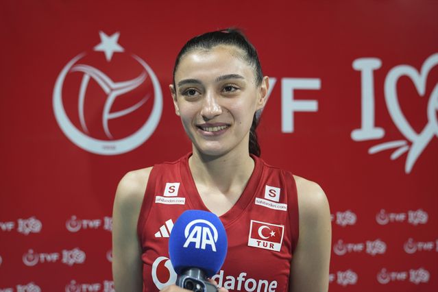 A Milli Kadın Voleybol Takımı'ndan Gurur Dolu Açıklamalar