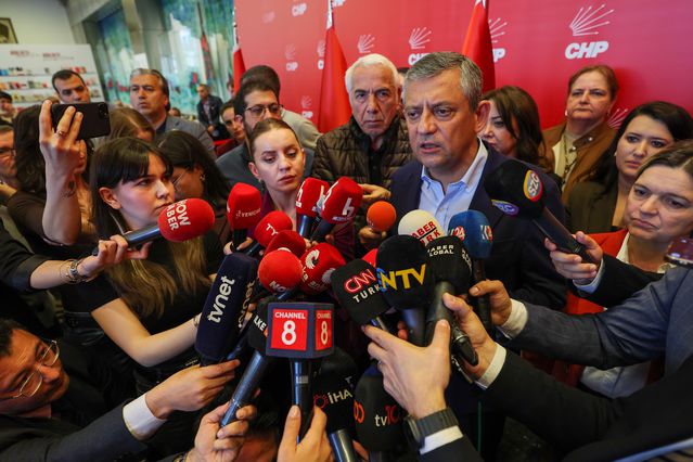 CHP'de Kurultay Çağrısı
