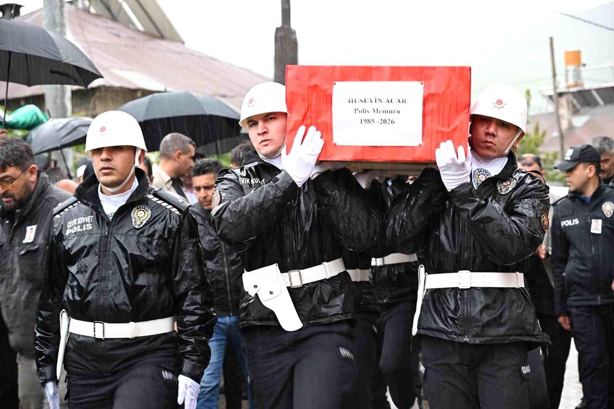 Kalp Krizinden Vefat Eden Polis Memuru Uğurlandı
