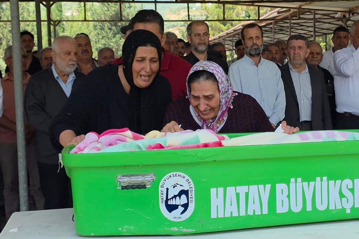 Selde evladını kaybeden annenin feryadı yürek yaktı: Sana gitme dedim