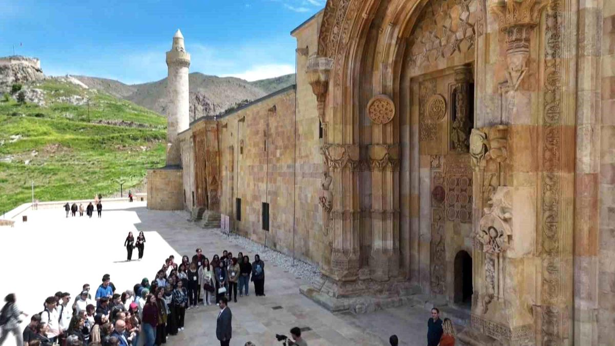 Şifahanede asırlar sonra yeniden ritim yükseldi