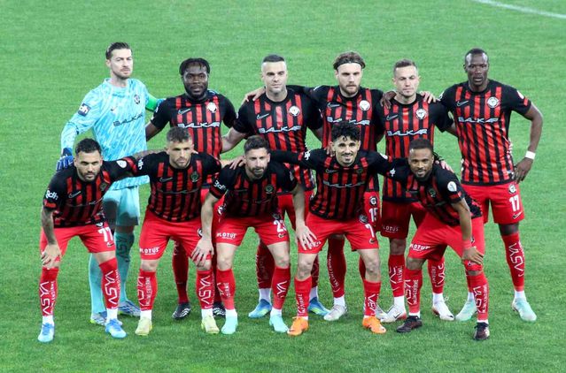 Süper Lig'e Son Takım Yarın Belli Olacak