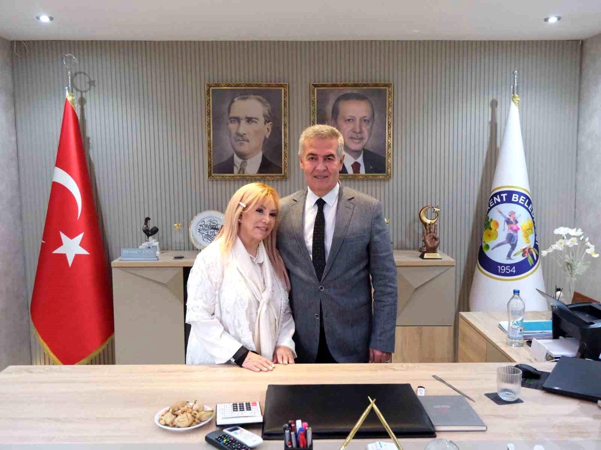 Türk Halk Müziği\'nin usta ismi Buharkent\'te ağırlandı