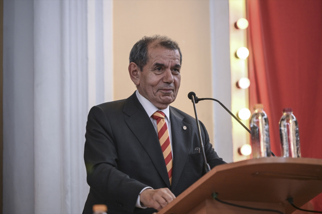 Yeniden başkan seçilen Dursun Özbek'ten ilk mesaj