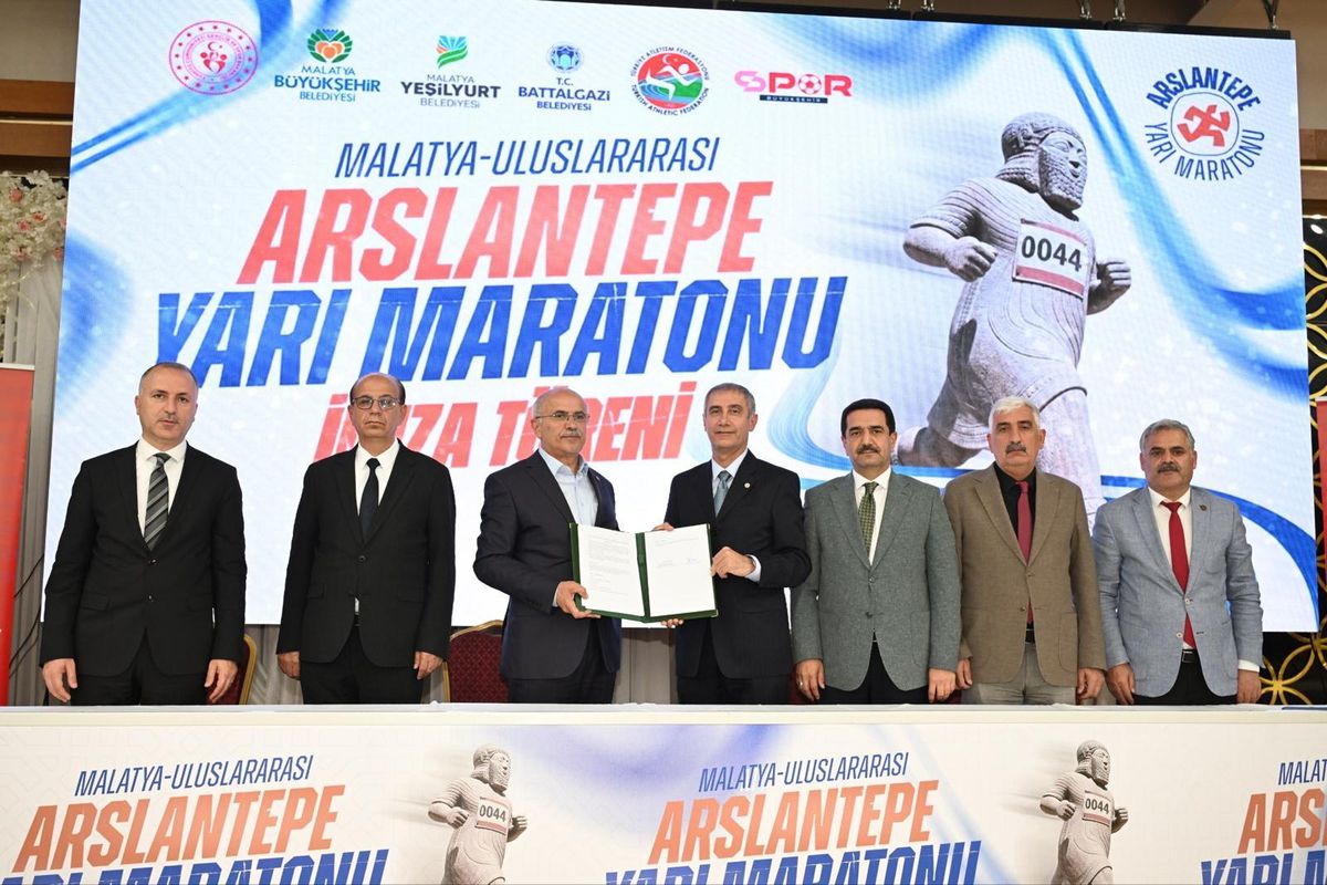 Arslantepe Yarı Maratonu için imzalar atıldı: Malatya’nın ayağa kalktığını dünyaya göstereceğiz