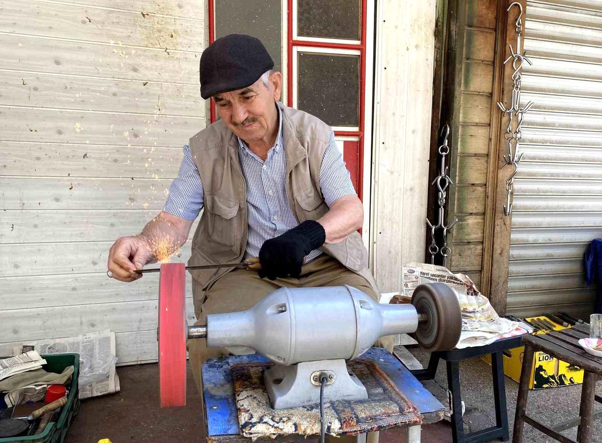 Kurban Bayramı Öncesi Bıçak Bileme Yoğunluğu