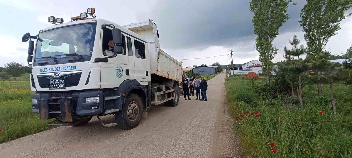 Bilecik\'te bayram öncesi köy yollarında yoğun mesai