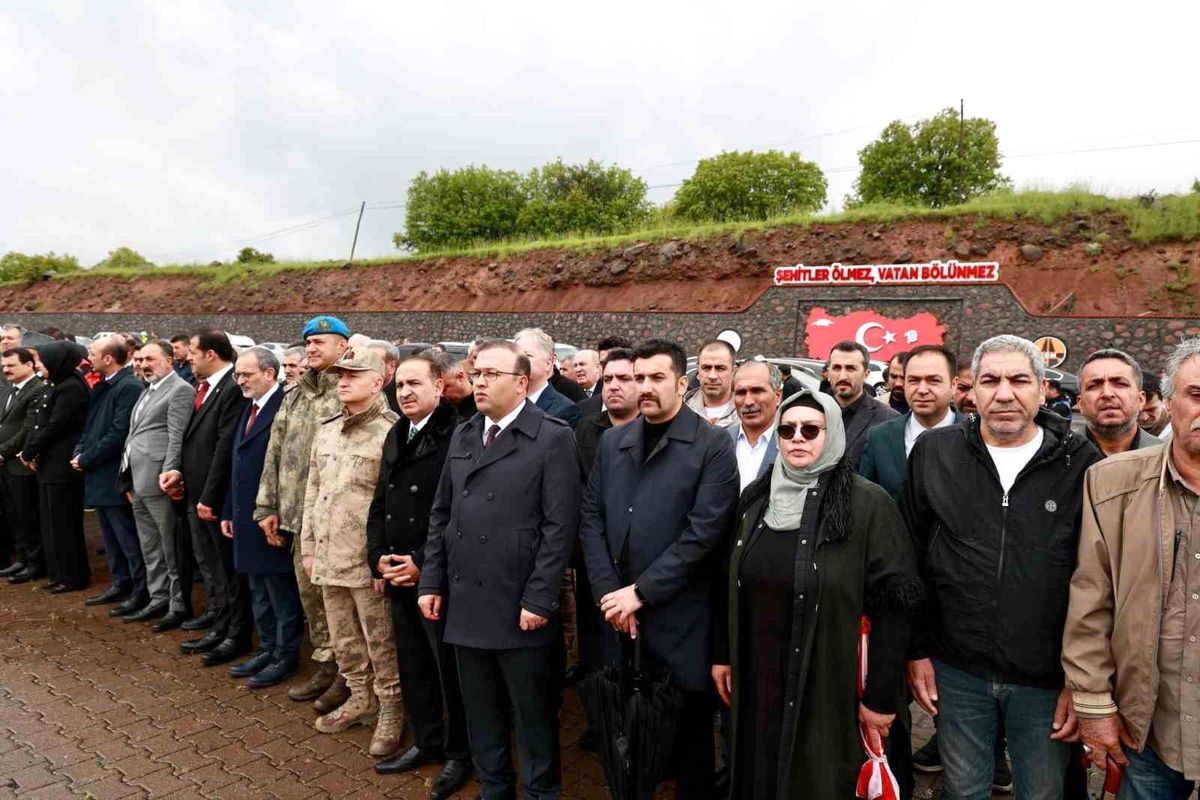Bingöl\'de 33 asker için anma töreni düzenlendi