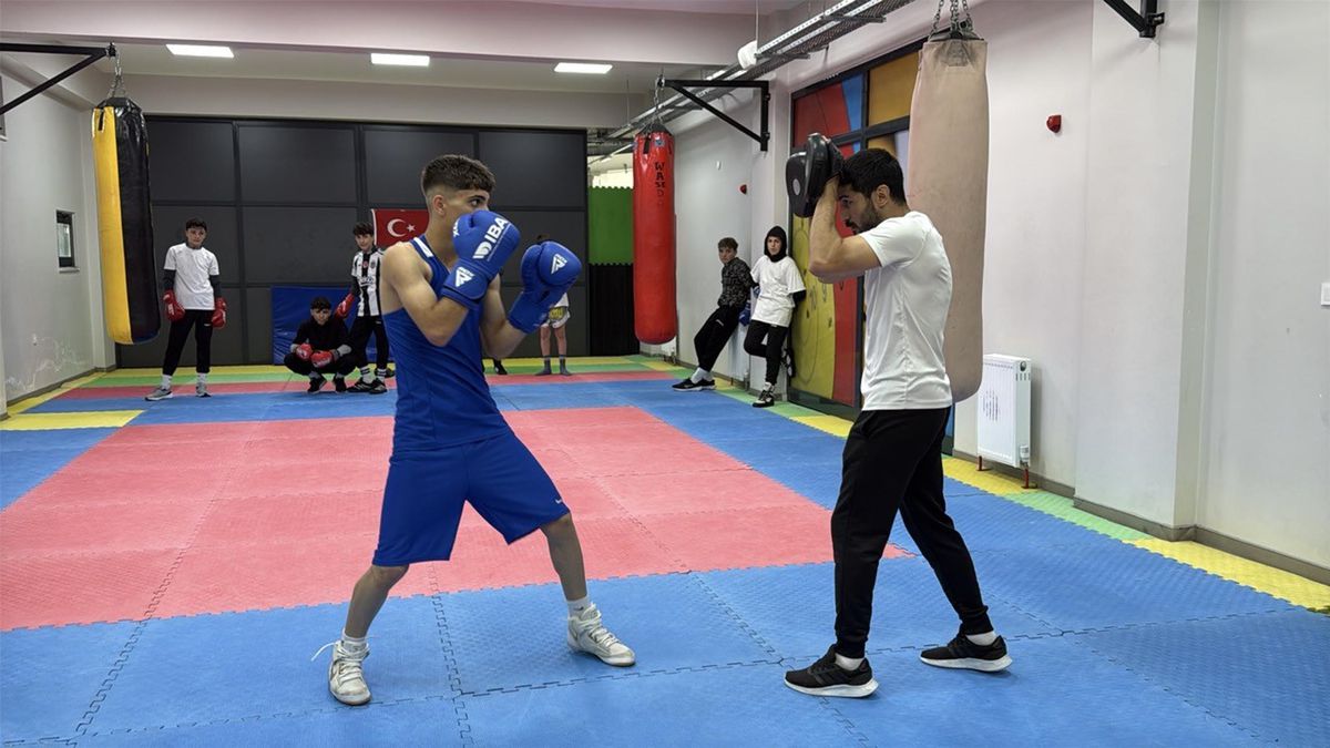 Azat Kaya\'nın Boks Hedefi: Avrupa