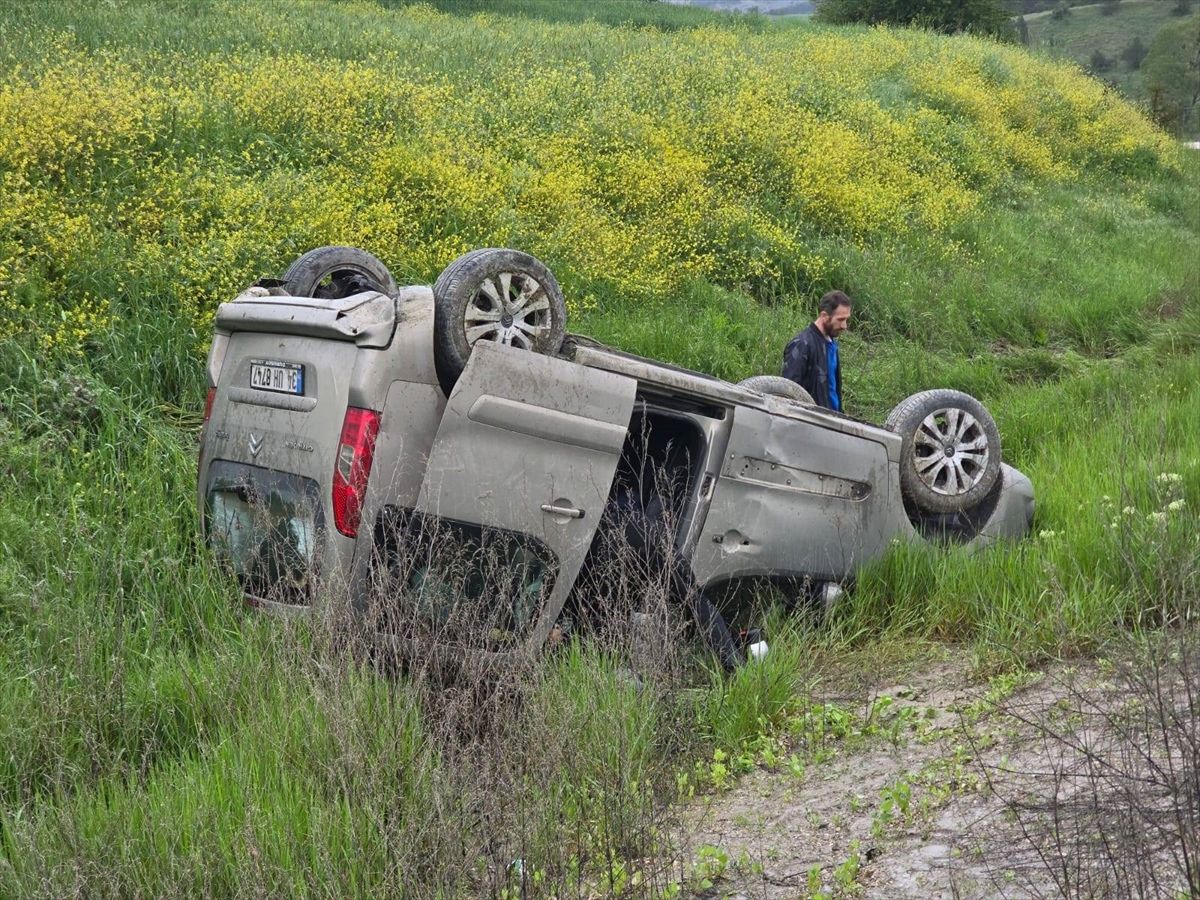 Mudurnu\'da Trafik Kazası: 2 Yaralı