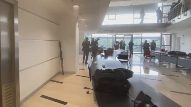 CHP Genel Merkezi'nin içi savaş alanına döndü! Göz gözü görmüyor