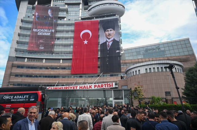 CHP'de kritik telefon görüşmesi! Kılıçdaroğlu ve Özel'in heyetleri 14.00'te bir araya gelecek