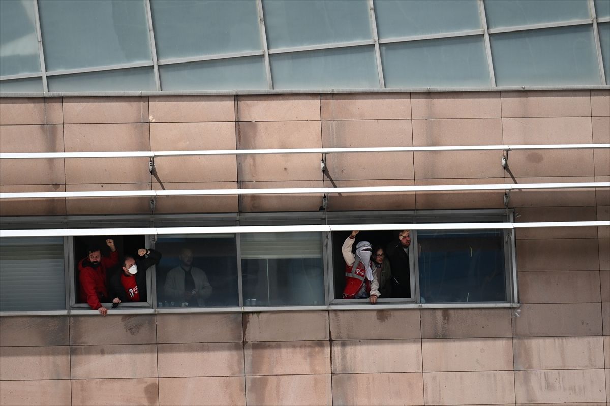 Polis CHP Genel Merkezi\'ne Girdi