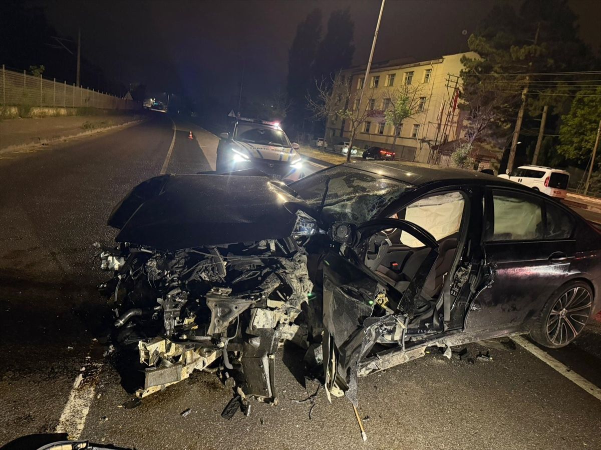 Eskişehir\'de Trafik Kazası: Sürücü Yaralı