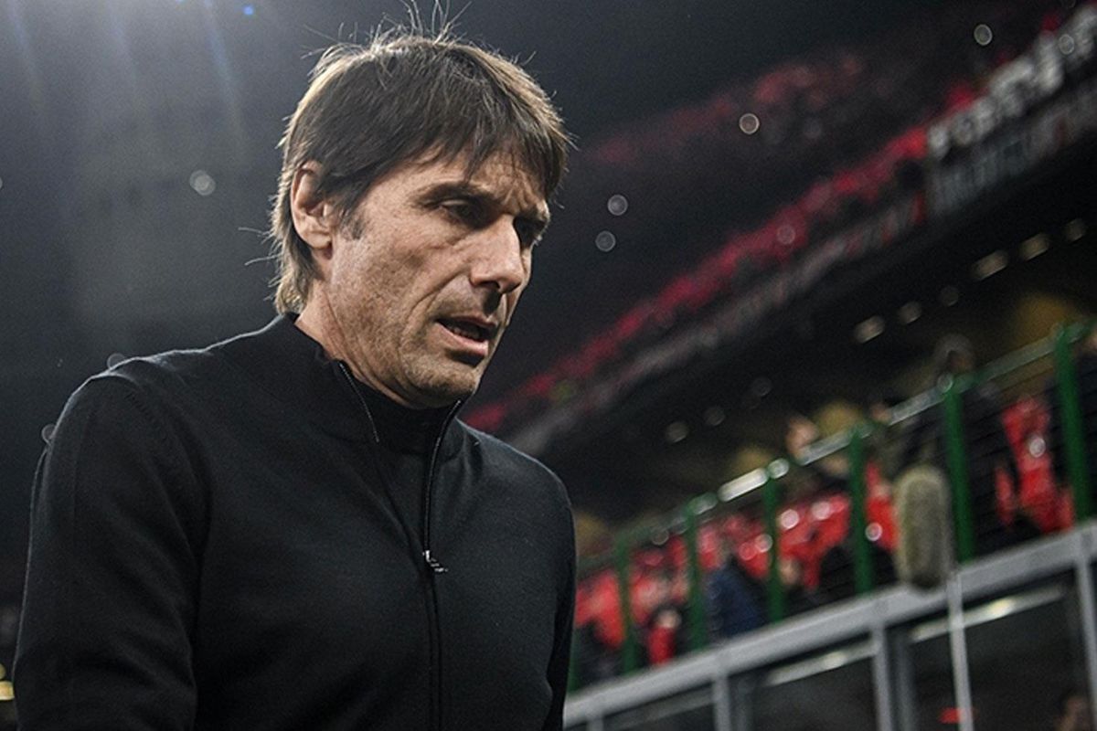 Fenerbahçe ile anılan Conte, Napoli\'ye veda etti