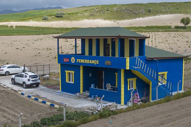 Fenerbahçeli Metin'in Sarı-Lacivert Evi