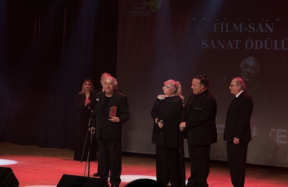 FilmSan Tiyatro Ödülleri Sahiplerini Buldu