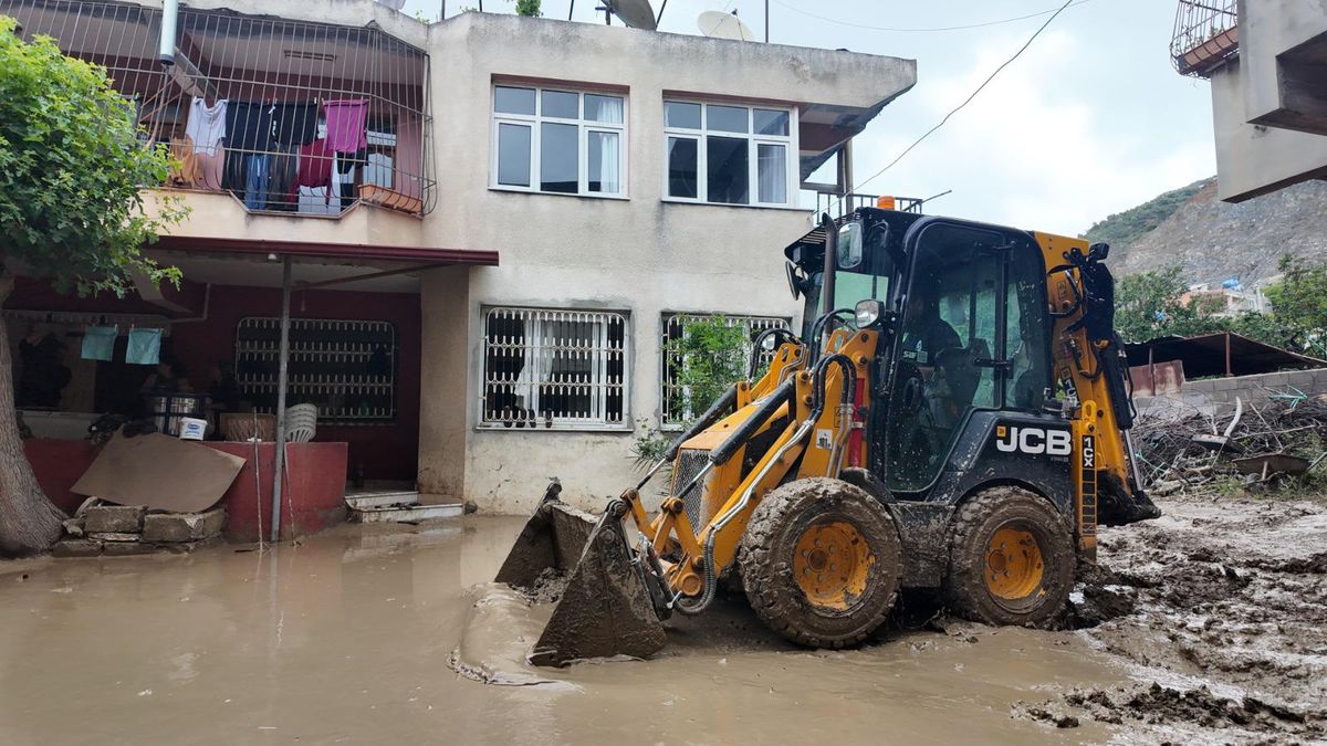 Hatay’da selin yaraları sarılıyor: Zarar Tespit Komisyonu kuruldu