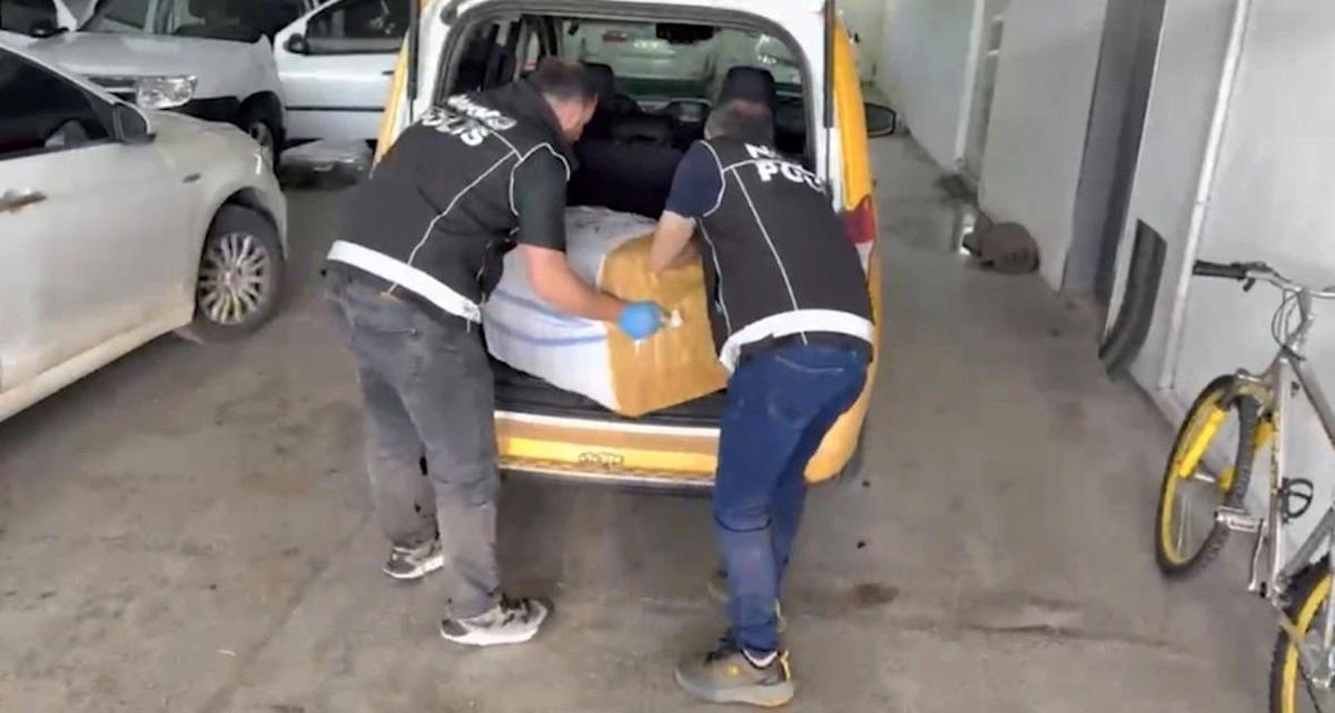 Kayseri\'de 9 Kilo Uyuşturucu Ele Geçirildi
