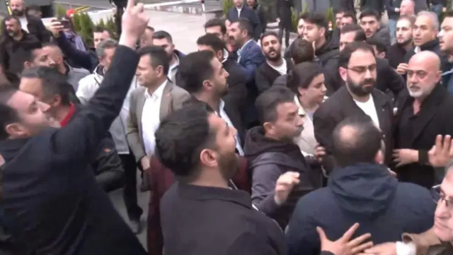Kılıçdaroğlu’nun evine çıkan sokaklar çevik kuvvet ekiplerince kapatıldı