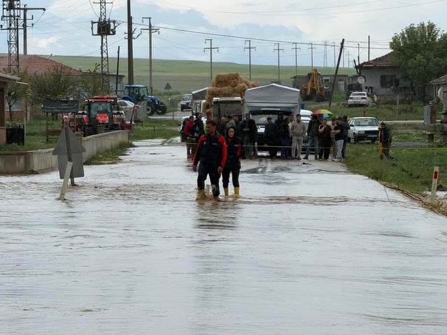 Kırşehir'de Yağışlar Hayatı Olumsuz Etkiliyor