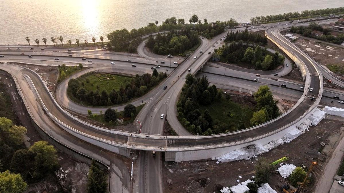Kocaeli\'de D-130\'u rahatlatacak yeni bağlantı yolu hizmete girdi