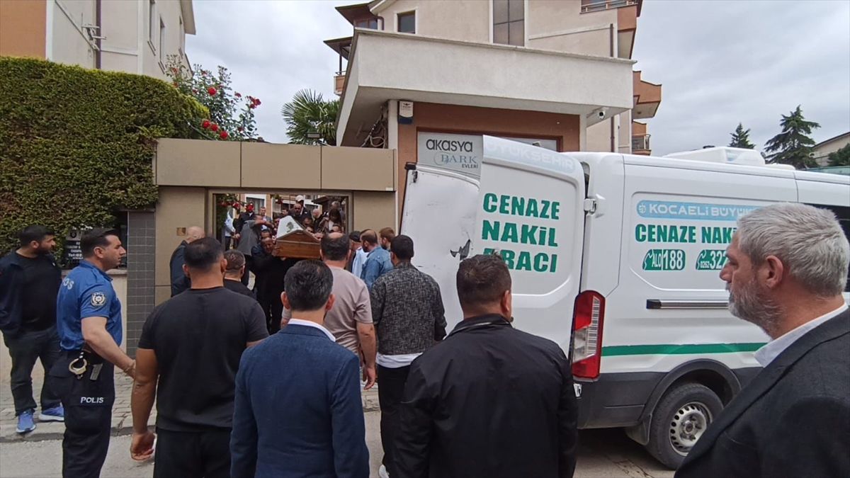 İzmit\'te Silahlı Saldırı: Geylani Yenigün Hayatını Kaybetti