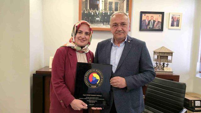 Ardeşen TSO Genel Sekreteri'ne Cumhurbaşkanı'ndan 30 yıl ödülü