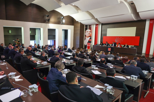 Özgür Özel, CHP PM toplantısına başkanlık etti