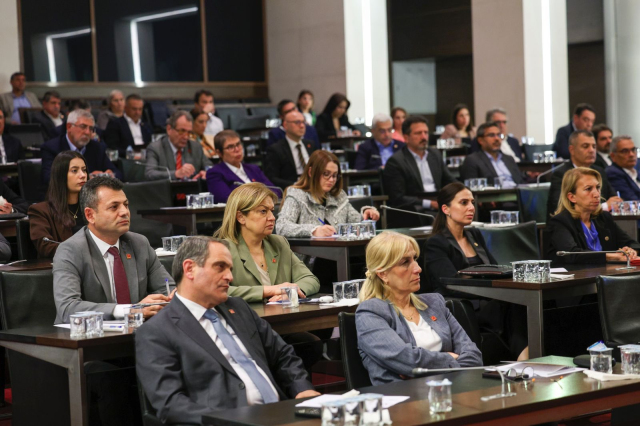 Özgür Özel, CHP PM toplantısına başkanlık etti