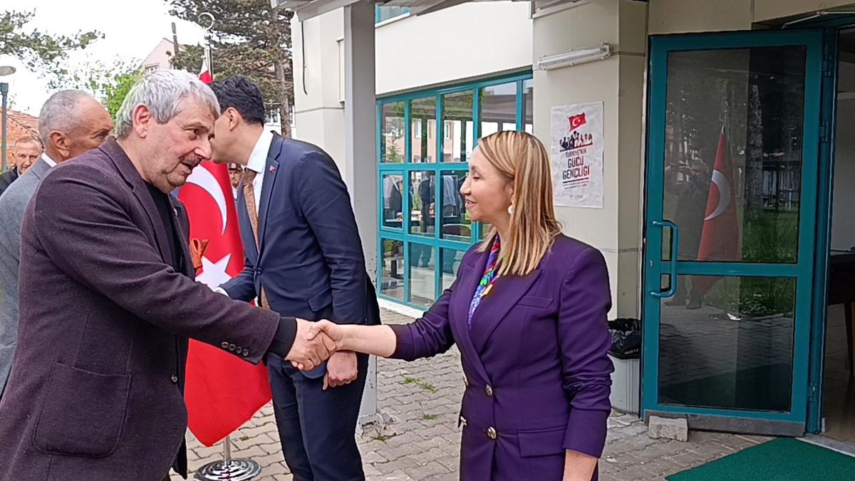 Pazaryeri\'nde yoğun katılımlı bayramlaşma