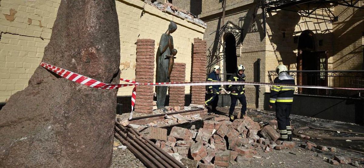 Rusya, Ukrayna\'ya balistik füze ve İHA ile saldırdı: 4 ölü, 69 yaralı