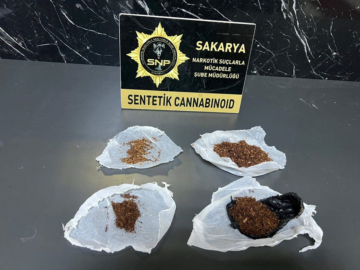 Sakarya\'da Uyuşturucu Operasyonu: 6 Zanlı Tutuklandı