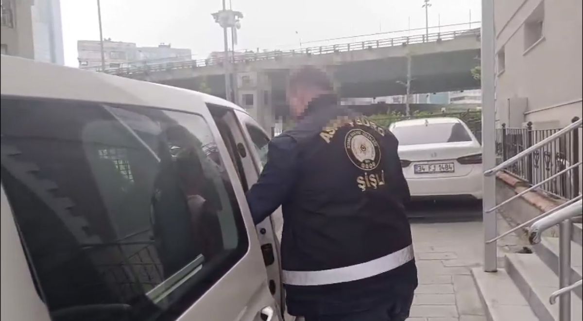 Şişli\'de Yangın, Uyuşturucu Serası Bulundu