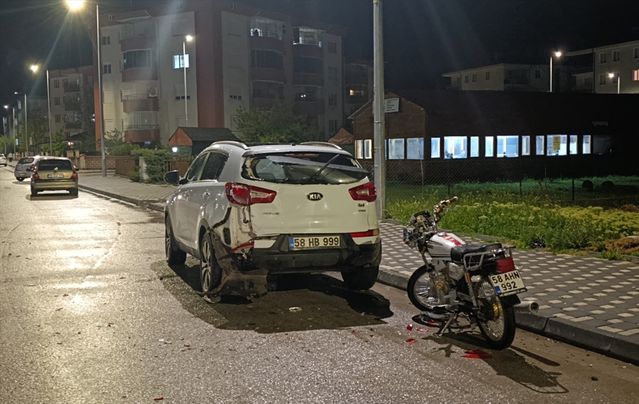 Şarkışla'da Motosiklet Kazası: Bir Ölü, Bir Yaralı