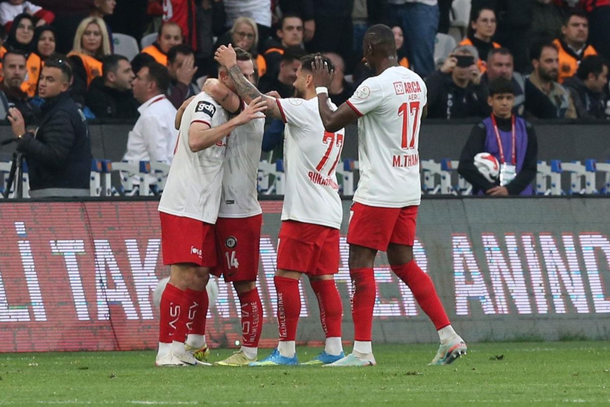 Süper Lig\'e yükselen son takım Çorum FK oldu