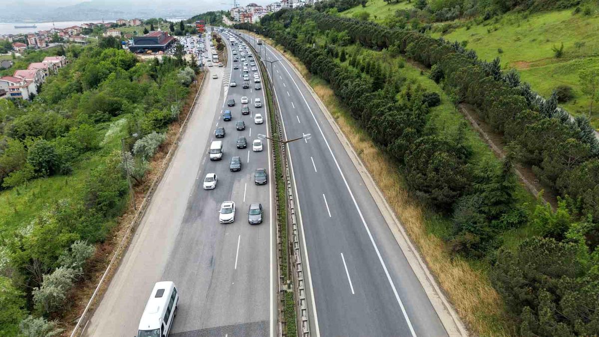 TEM Otoyolu\'nda Akıcı Trafik