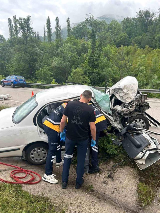 Reşadiye'de Trafik Kazası: 5 Yaralı