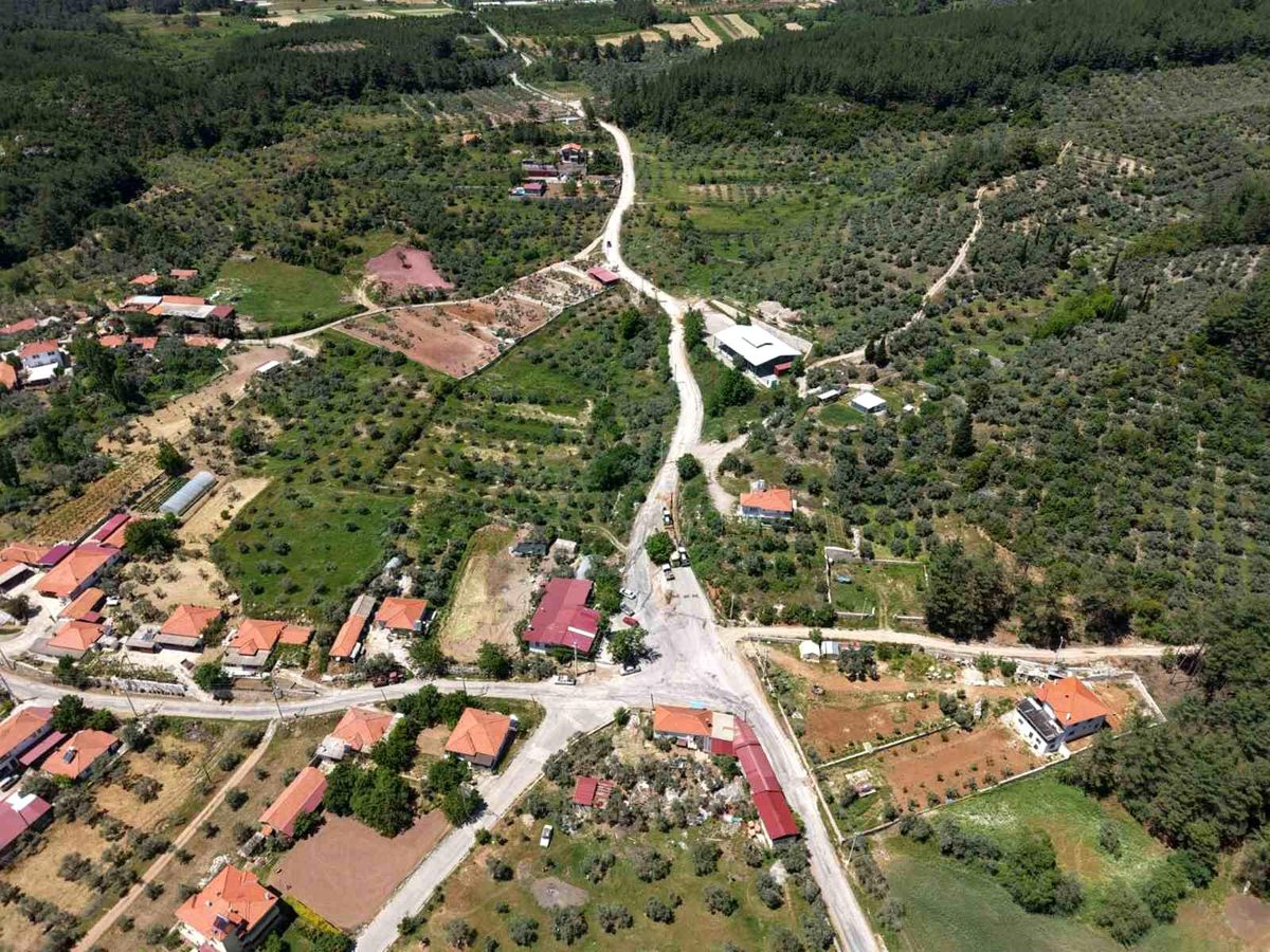 Ula Kızılağaç ile Menteşe Yenice Mahalleleri arasındaki içme suyu altyapısı yenileniyor