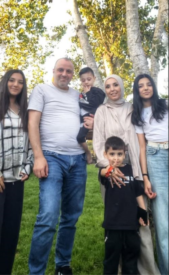 5 kişilik aile yan yana toprağa verildi! Muhtarın sözleri kahretti: Çocuklar paramparça olmuş