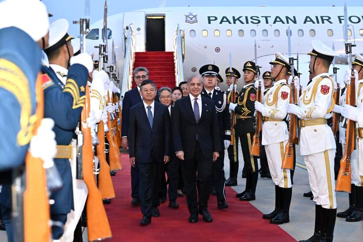 Pakistan Başbakanı Çin\'de
