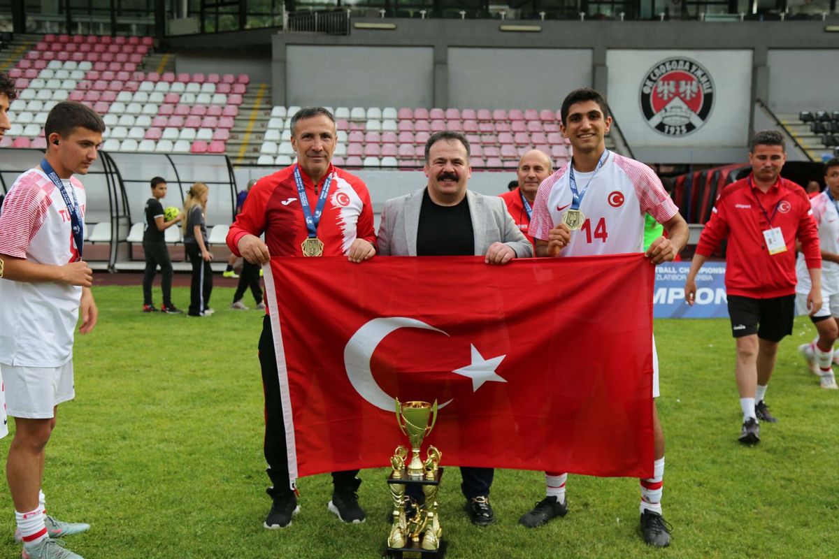 Semih Ayriç Dünya Şampiyonu!