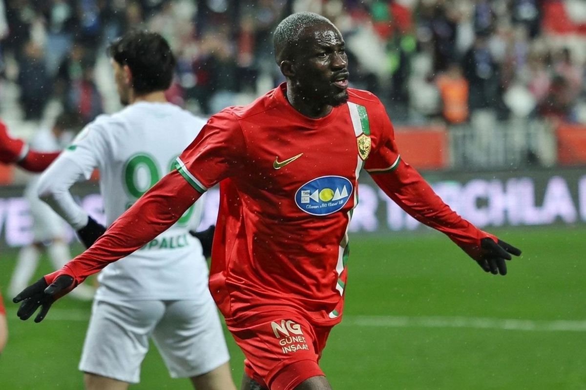Amedspor\'da harikalar yaratan Felix Afena-Gyan\'a Süper Lig\'den talip