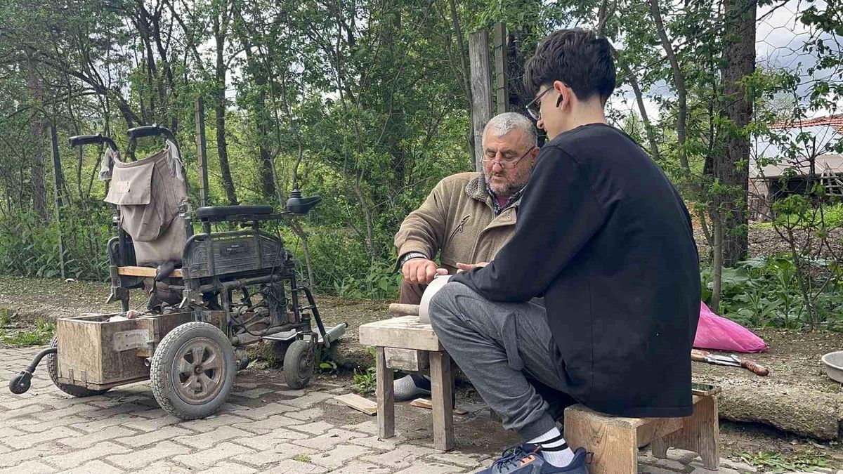 Engelli Babanın Azmi: Bıçak Bileme ile Geçim Sağlıyorlar